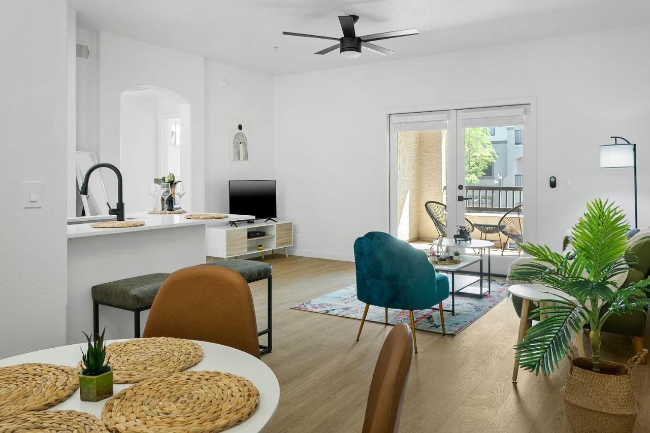 Cozysuites Glendale By The Stadium With Pool 03 Exterior photo