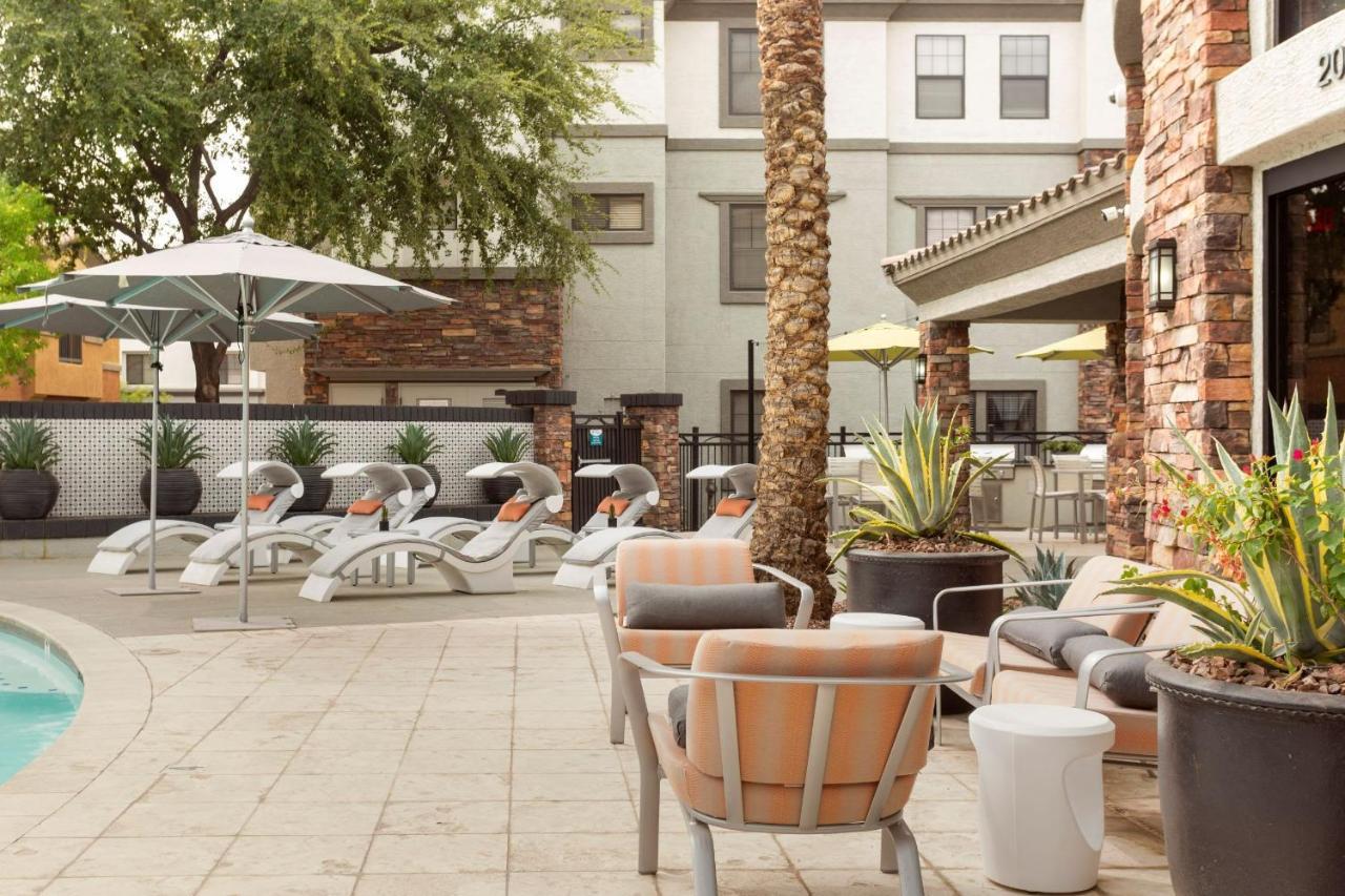 Cozysuites Glendale By The Stadium With Pool 03 Exterior photo